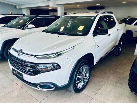FIAT TORO 2.4 16V MULTIAIR FLEX VOLCANO AT9